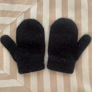 Cat & Jack Classic Black Kids Mittens, toddler sized.